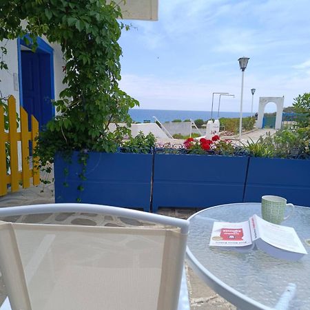 Вілла Right Across The Sea Nea Kallikrateia Екстер'єр фото